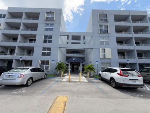 8231 NW 8th St #2-504