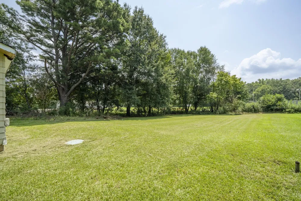 114 S PARKWAY AVE Bethel Springs, TN 38315