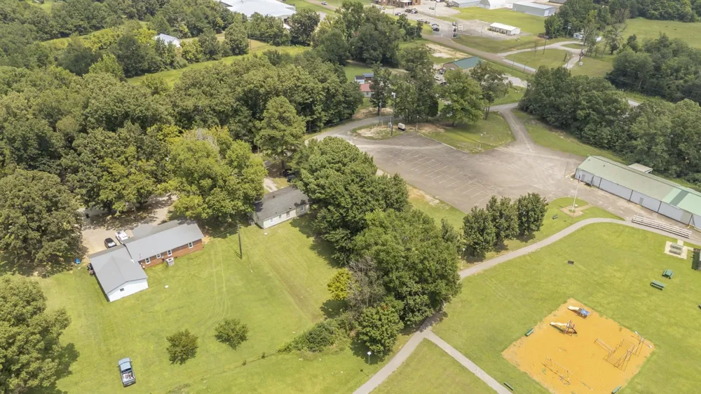 114 S PARKWAY AVE Bethel Springs, TN 38315