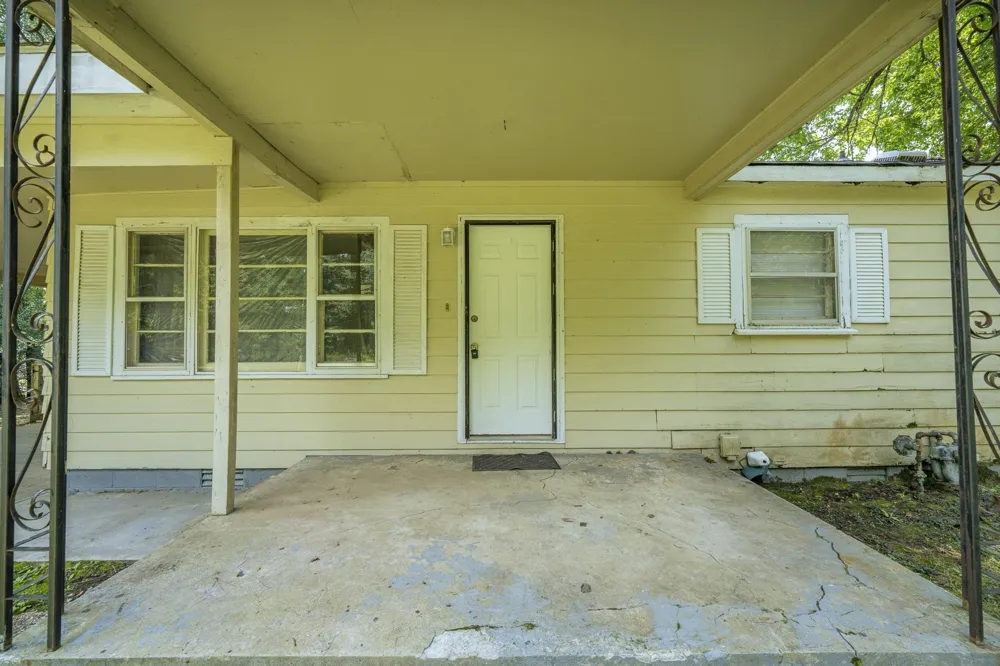 114 S PARKWAY AVE Bethel Springs, TN 38315