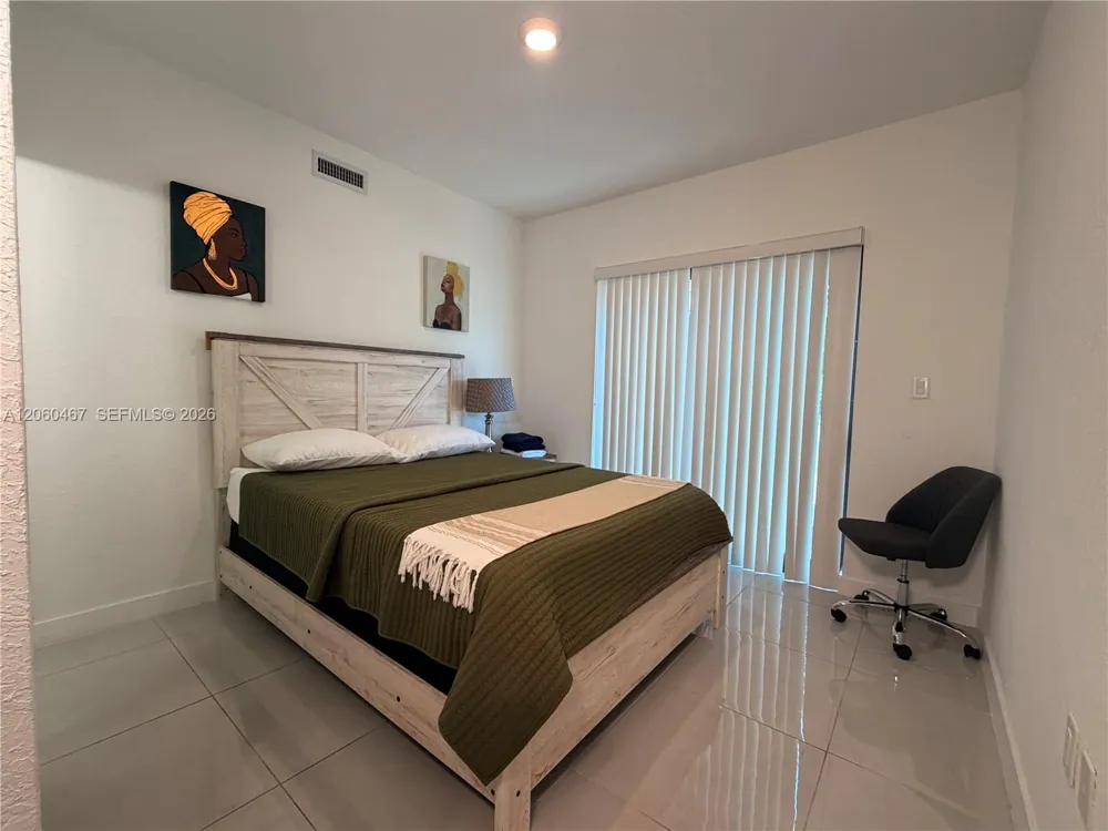 1163 NW 2nd St Florida City, FL 33034