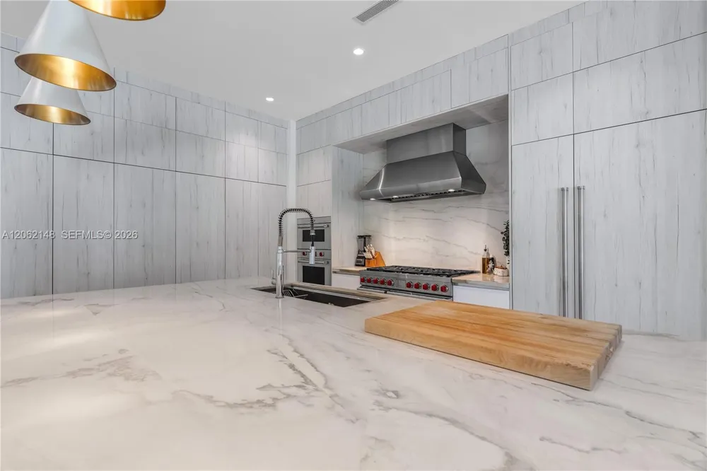 7830 SW 117th St Pinecrest, FL 33156