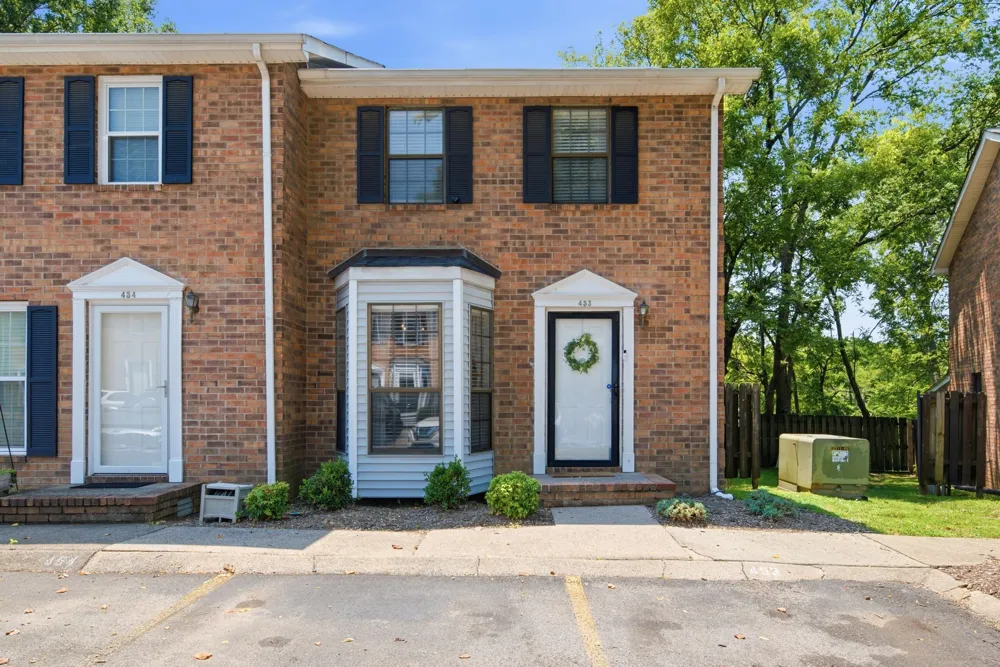 453 Claircrest Dr Antioch, TN 37013
