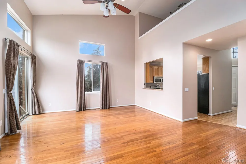 1028 MAYA COURT #Unit Troy City, MI 48085