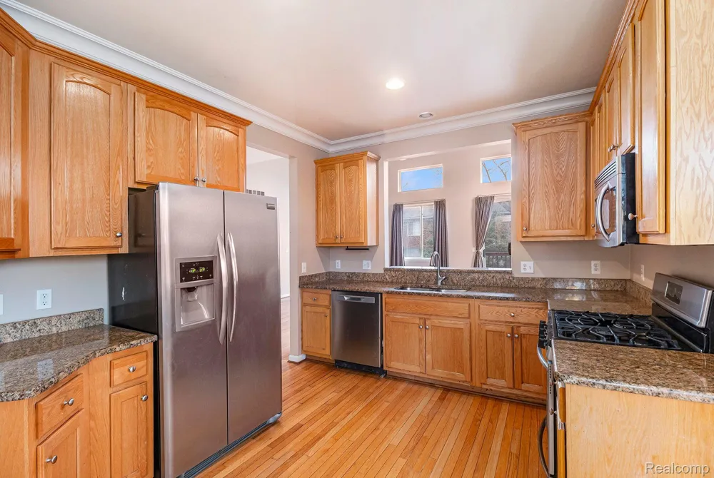 1028 MAYA COURT #Unit Troy City, MI 48085