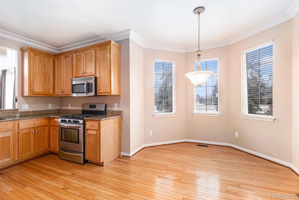 1028 MAYA COURT #Unit Troy City, MI 48085