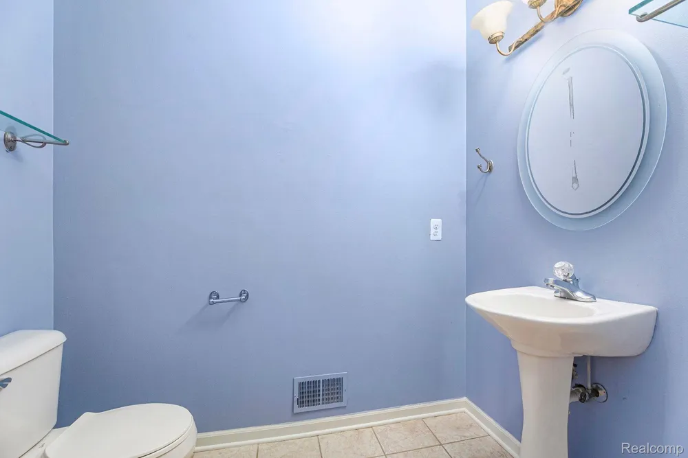 1028 MAYA COURT #Unit Troy City, MI 48085