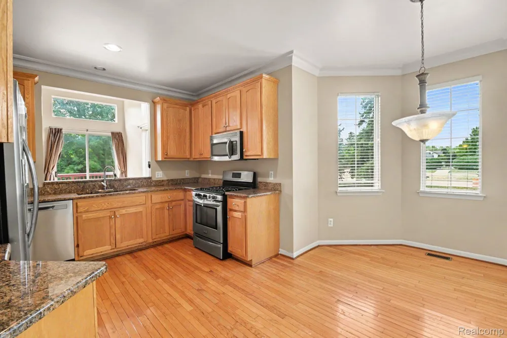 1028 MAYA COURT #Unit Troy City, MI 48085