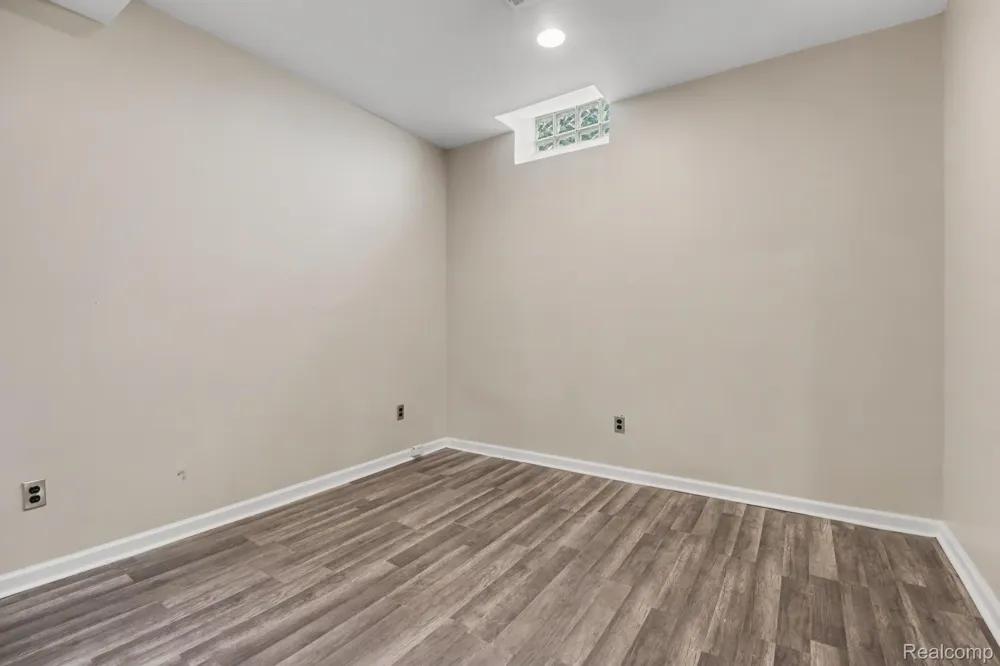 1028 MAYA COURT #Unit Troy City, MI 48085