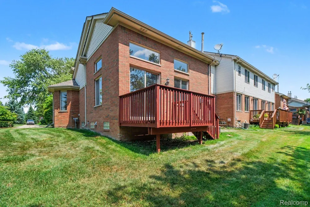1028 MAYA COURT #Unit Troy City, MI 48085