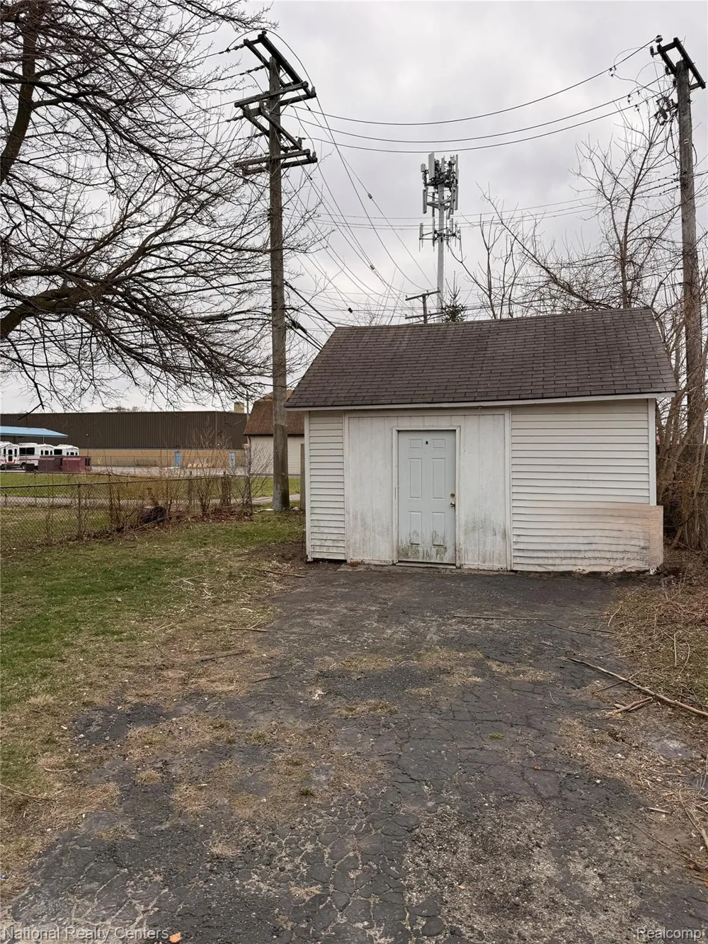 18168 Brohl Street Roseville City, MI 48066