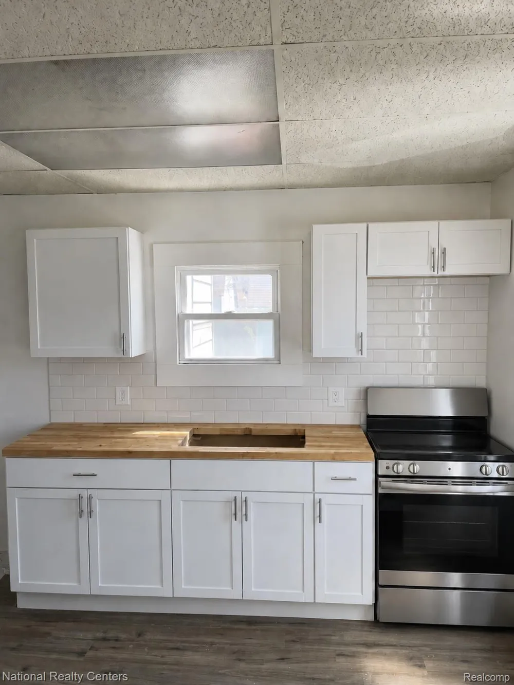 18168 Brohl Street Roseville City, MI 48066