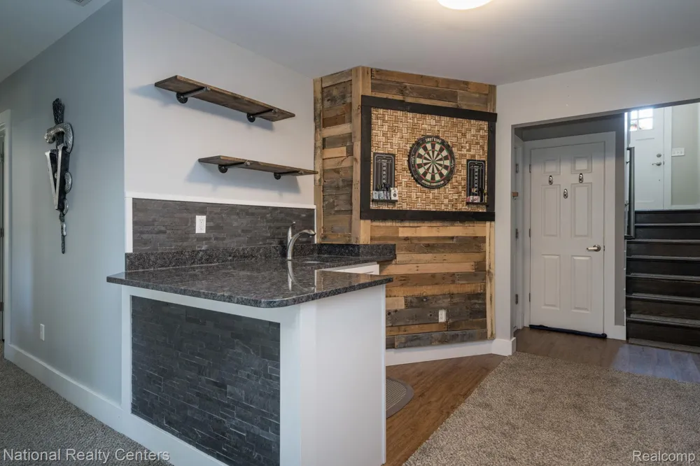 175 Whispering Pines Drive Fenton City, MI 48430