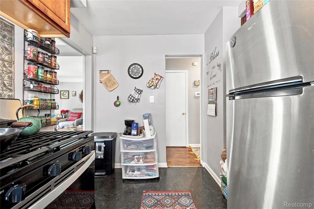 18974 Dale Street Detroit City, MI 48219