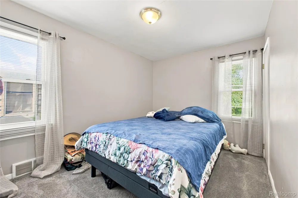18974 Dale Street Detroit City, MI 48219