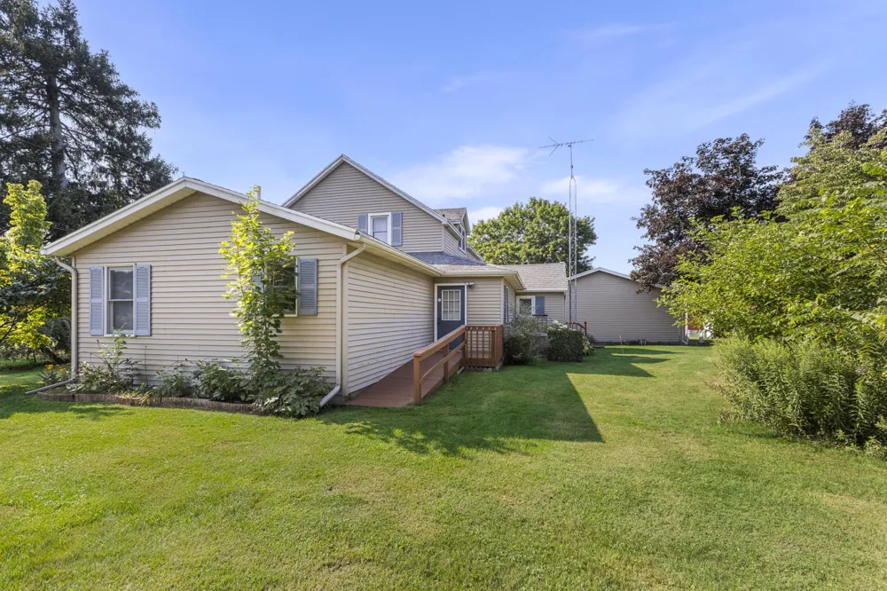 19275 16 Mile Road Marshall City, MI 49068
