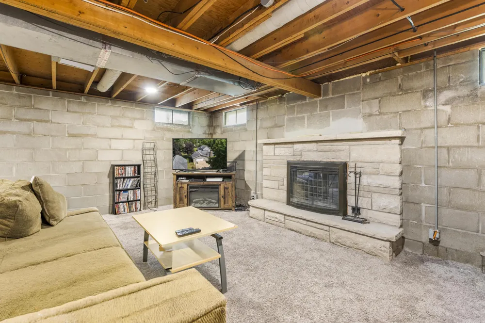 19275 16 Mile Road Marshall City, MI 49068