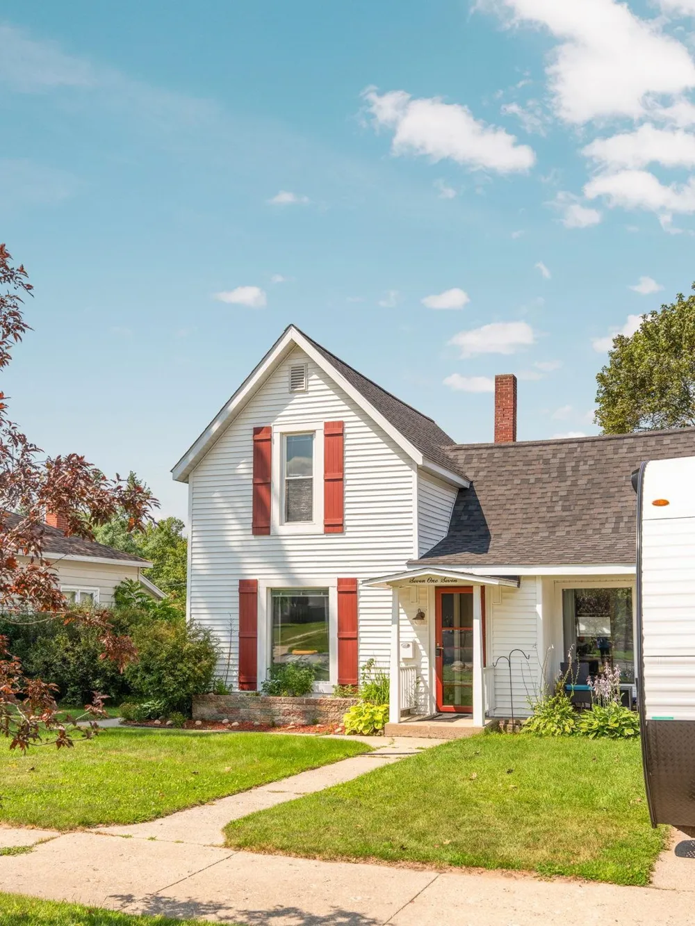 717 E Garfield Street Cadillac City, MI 49601
