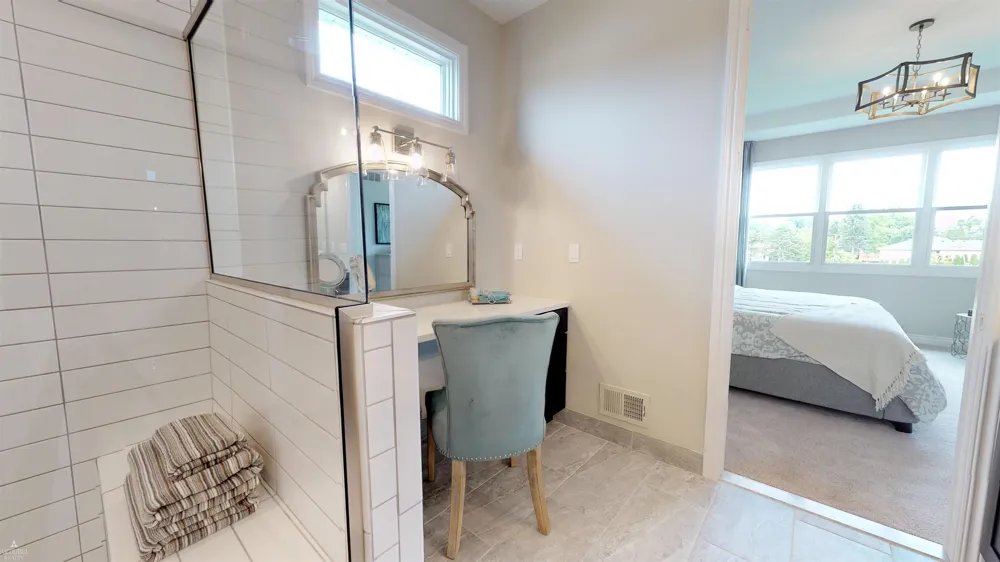 3292 Waldon Ridge Street Orion Charter Township, MI 48359