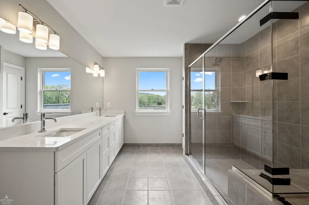 3243 Waldon Ridge Street Orion Charter Township, MI 48359