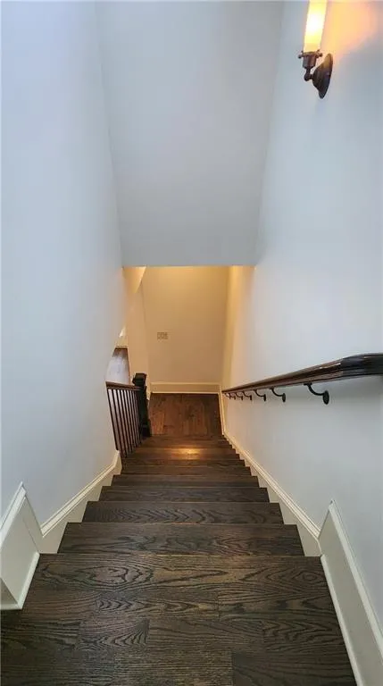 492 Pearl Cove Court Sandy Springs, GA 30350