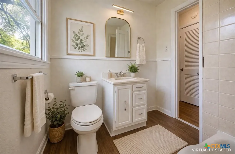 211 W Long Street Elm Mott, TX 76640