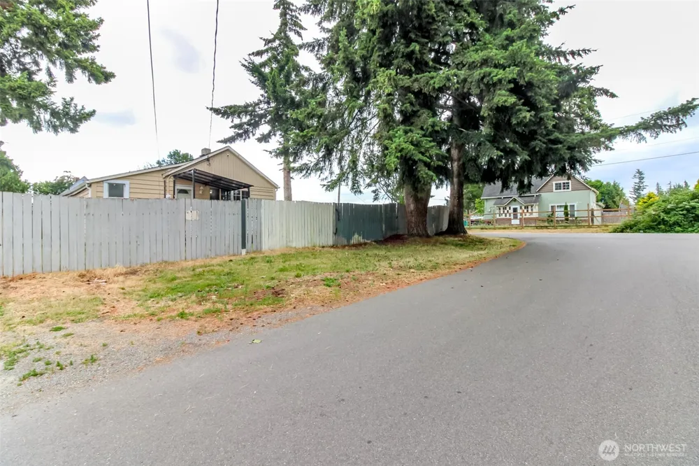 1826 G STREET SE Auburn, WA 98002