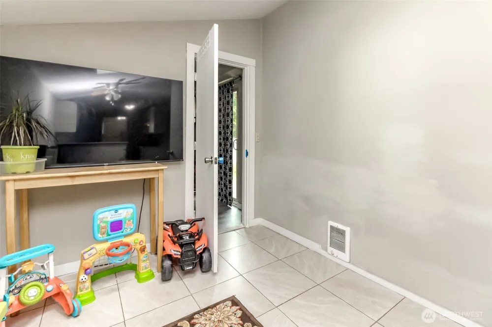 1826 G STREET SE Auburn, WA 98002