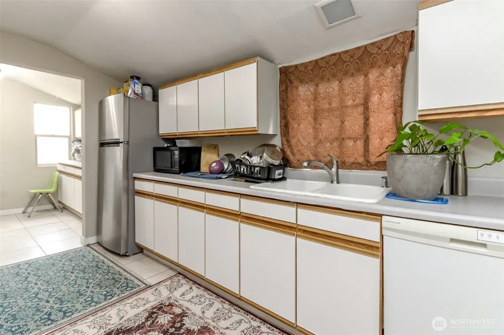 1826 G STREET SE Auburn, WA 98002