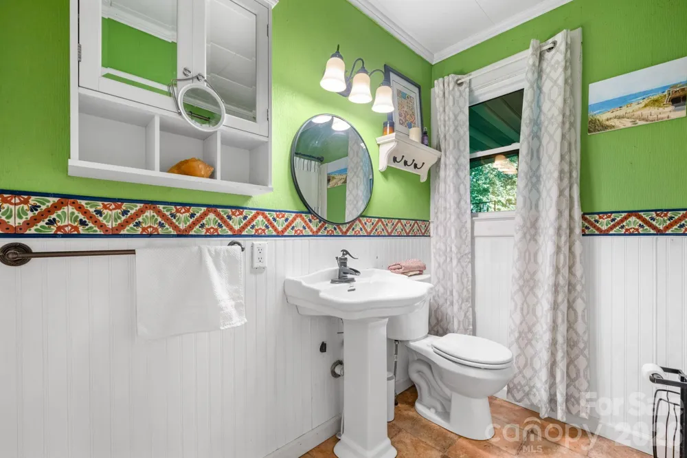 509 Westview Street SW Lenoir, NC 28645