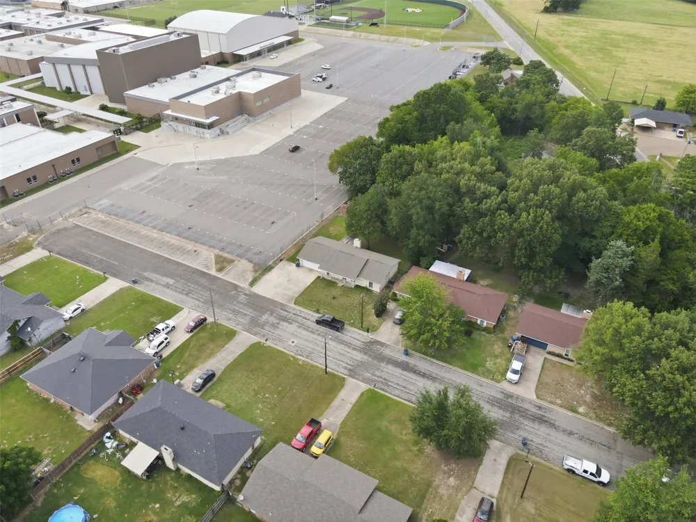 108 Brenda Dr. Mt Pleasant, TX 75455