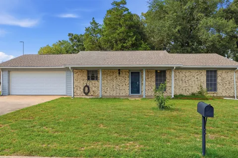 108 Brenda Dr.