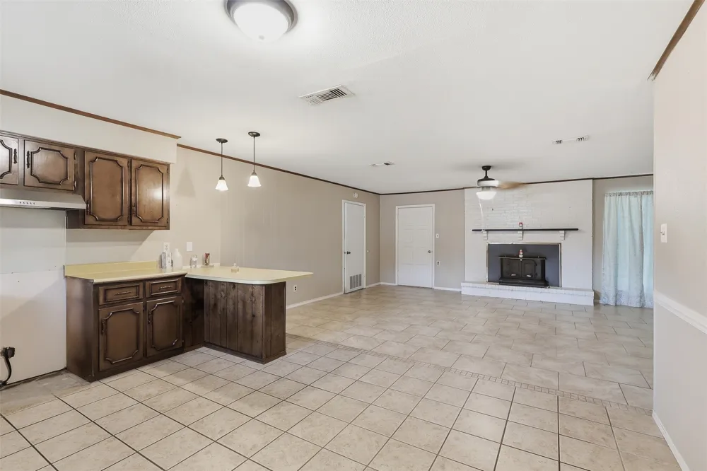 108 Brenda Dr. Mt Pleasant, TX 75455