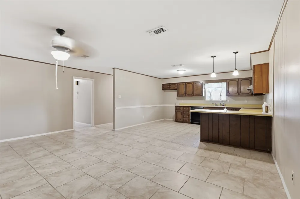 108 Brenda Dr. Mt Pleasant, TX 75455