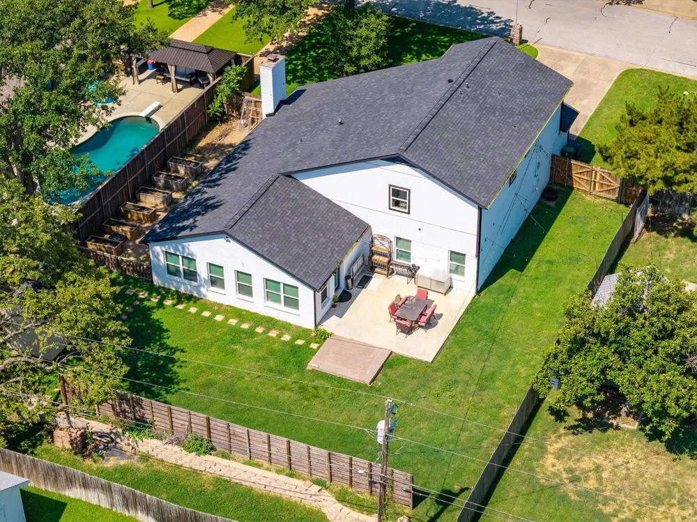 2316 Hummingbird Trail Grapevine, TX 76051