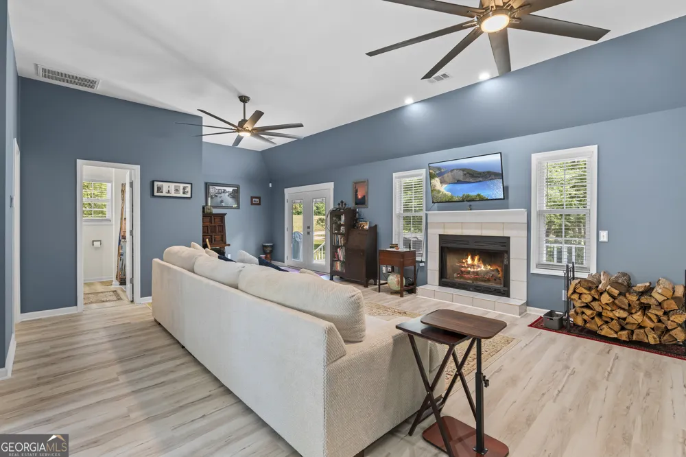 546 Old Beacon Light RD Hartwell, GA 30643