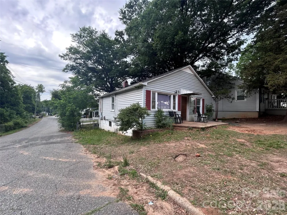 317 S Yates Street Gastonia, NC 28052