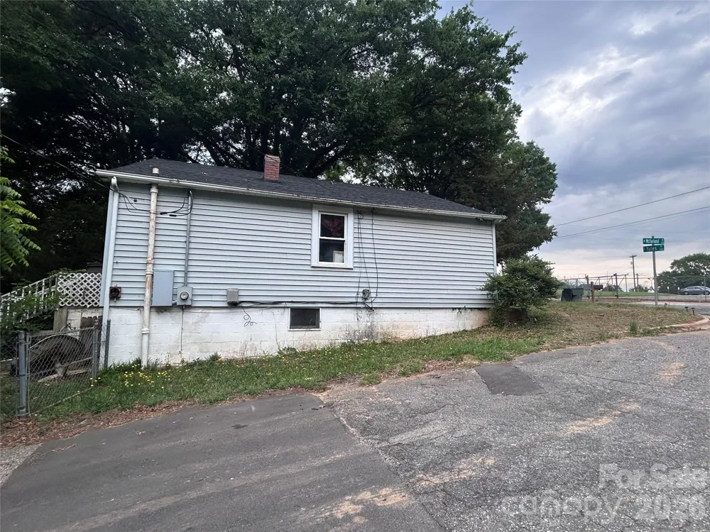 317 S Yates Street Gastonia, NC 28052
