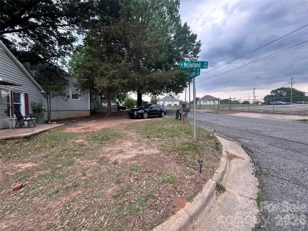 317 S Yates Street Gastonia, NC 28052