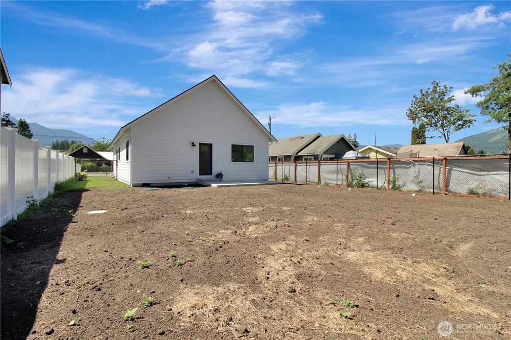 716 Givens      Lot 34&35 Avenue Darrington, WA 98241