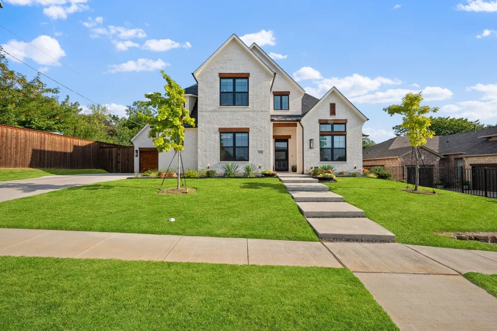 133 Chisholm Trail Highland Village, TX 75077