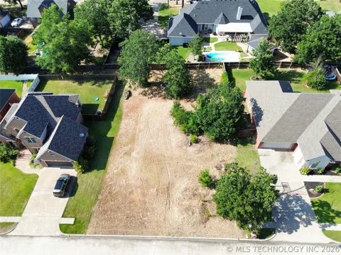 Edgewood Drive