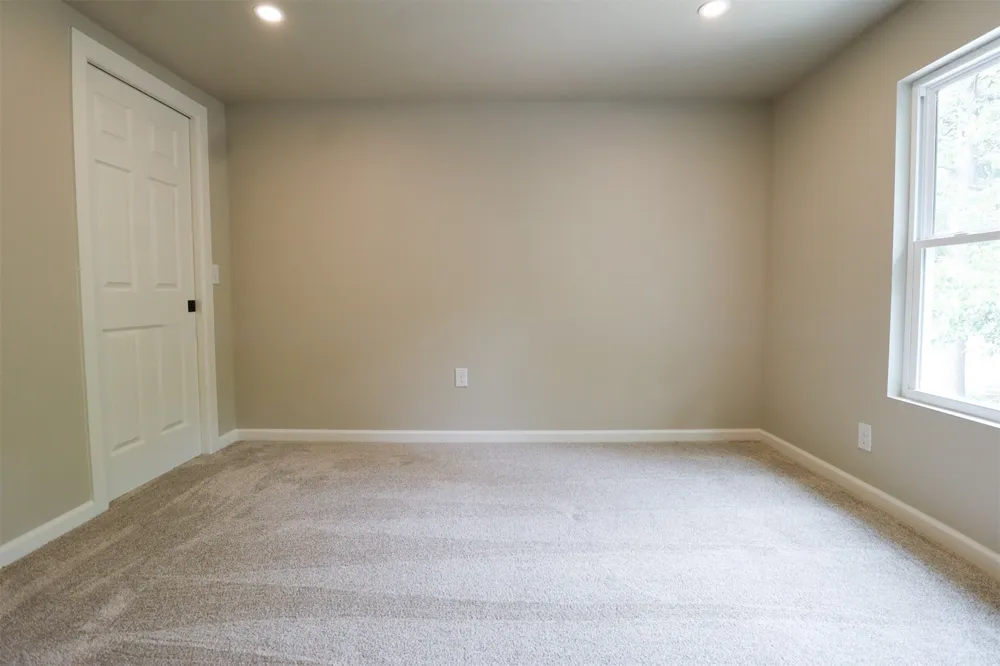 1516 W School Street Claremore, OK 74017