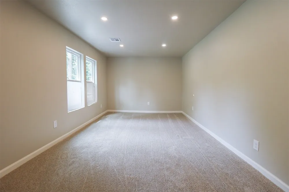 1516 W School Street Claremore, OK 74017