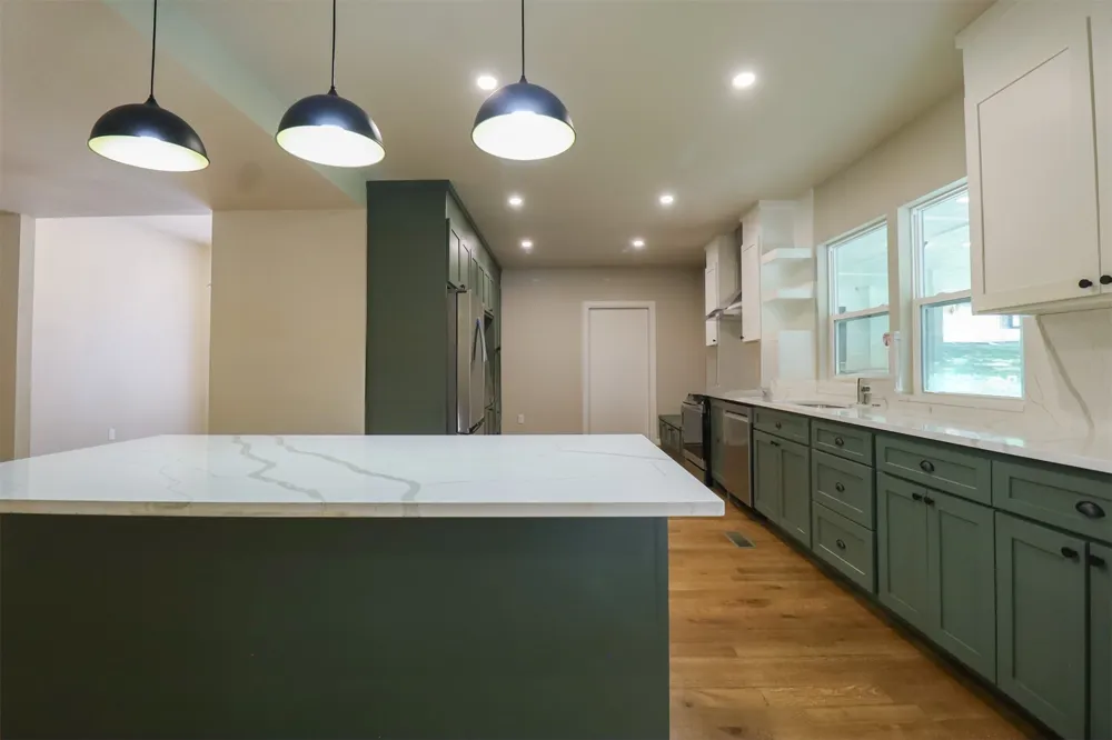 1516 W School Street Claremore, OK 74017