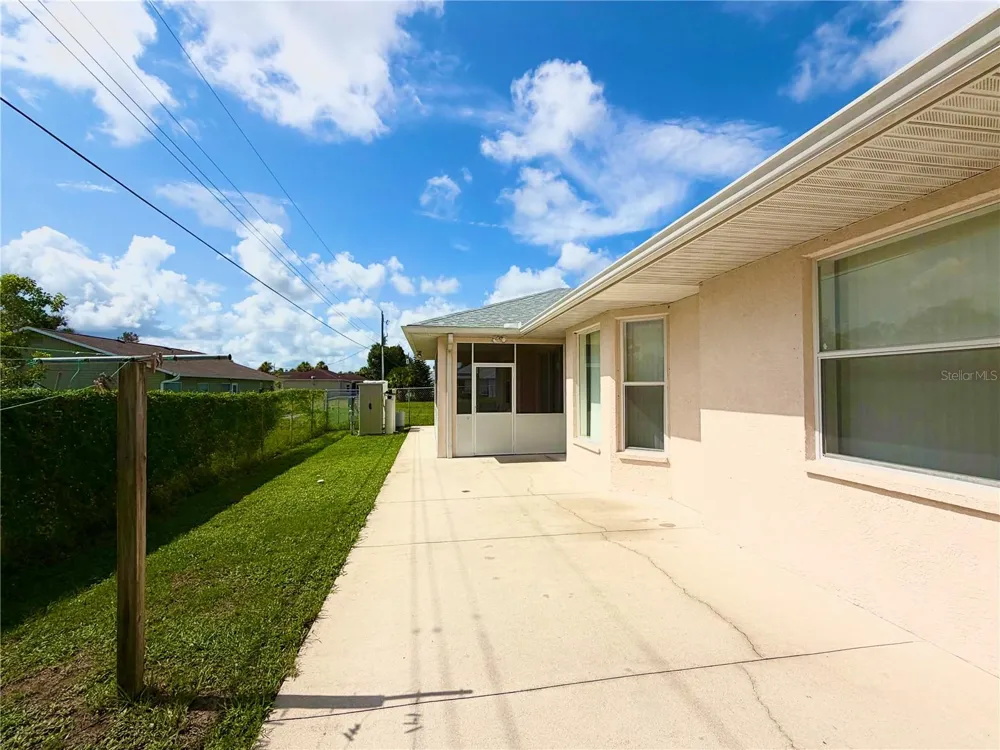 219 VENETIA AVENUE North Port, FL 34287