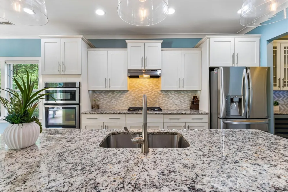 10177 Lakeshore Drive Lancaster, SC 29720