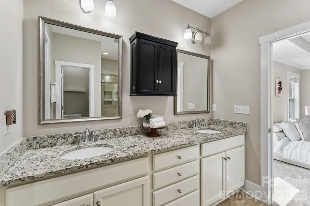 10177 Lakeshore Drive Lancaster, SC 29720