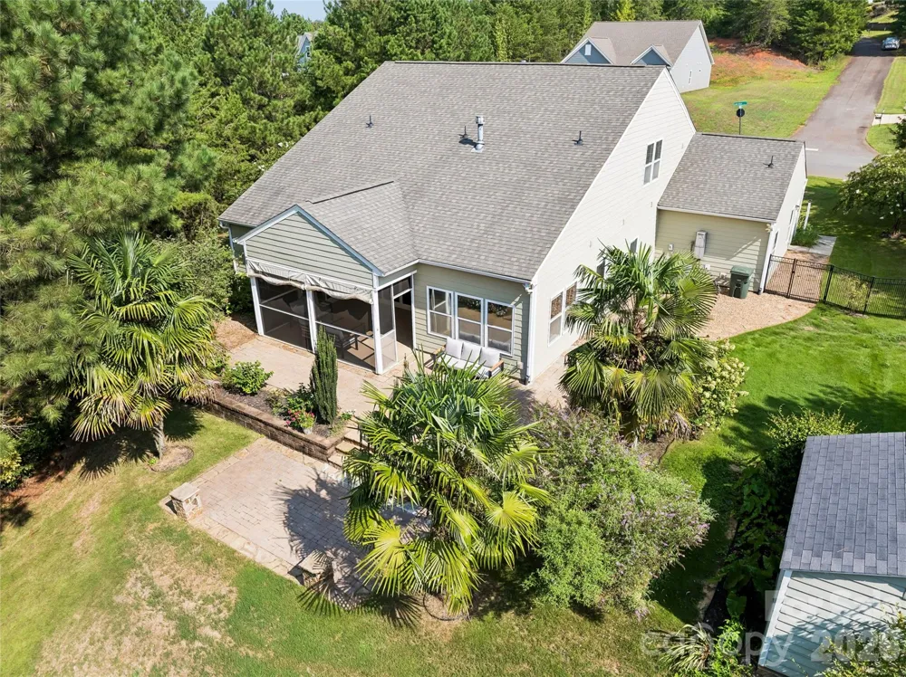 10177 Lakeshore Drive Lancaster, SC 29720