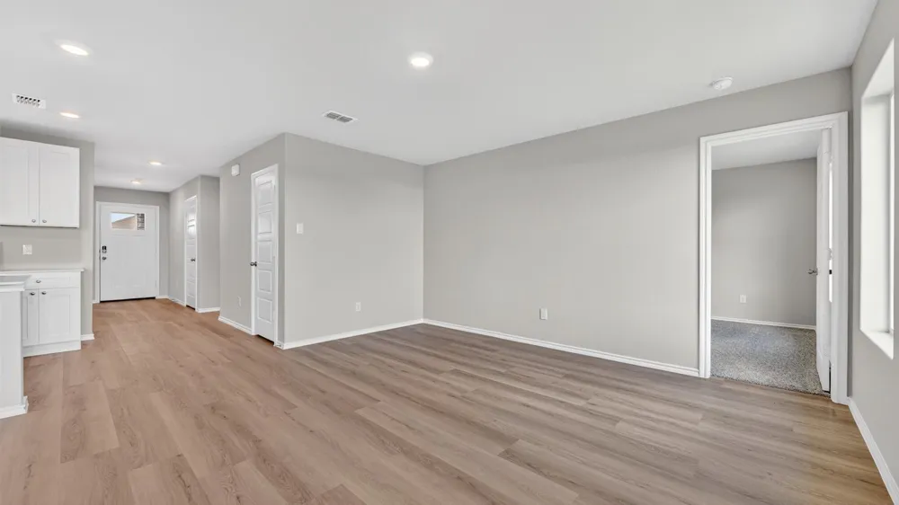 176 PINEHURST DRIVE Boyd, TX 76023